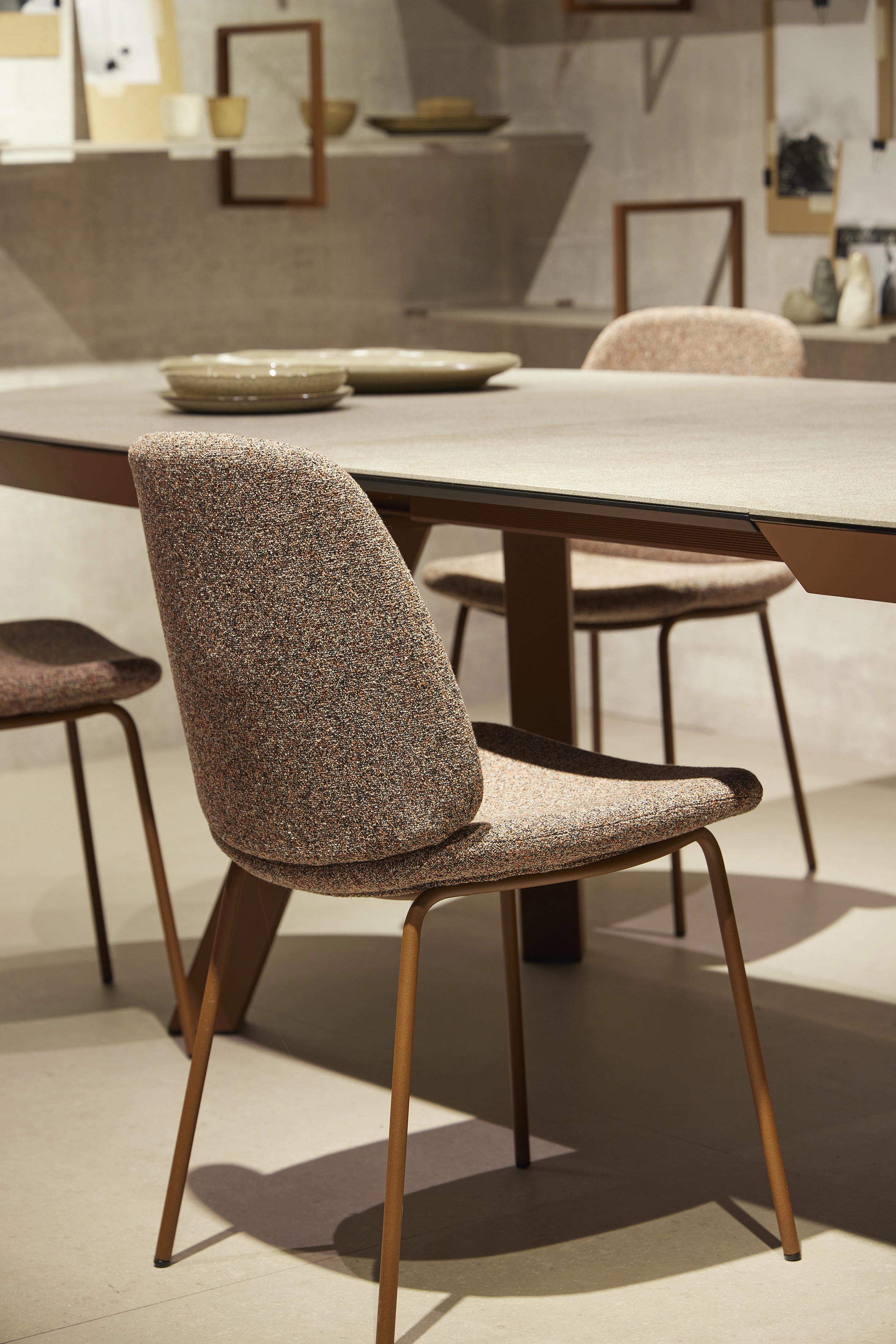 Découvrez Maisonna - Harmonisation intérieure. Meubles haut de gamme, bien-être et expertise pour des espaces uniques. Transformez votre intérieur.