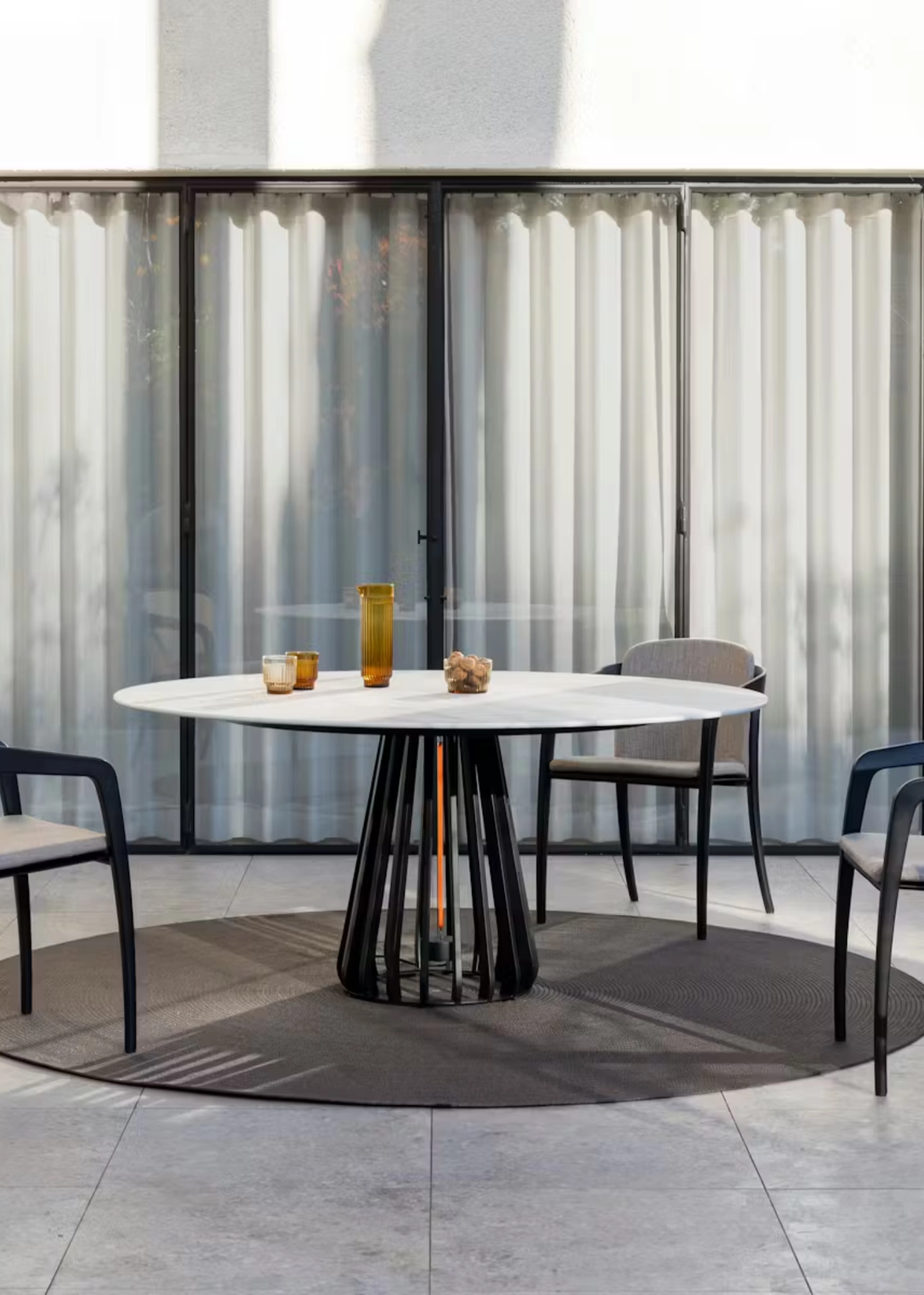 Table de jardin avec système de chauffage - Maisonna - Furniz